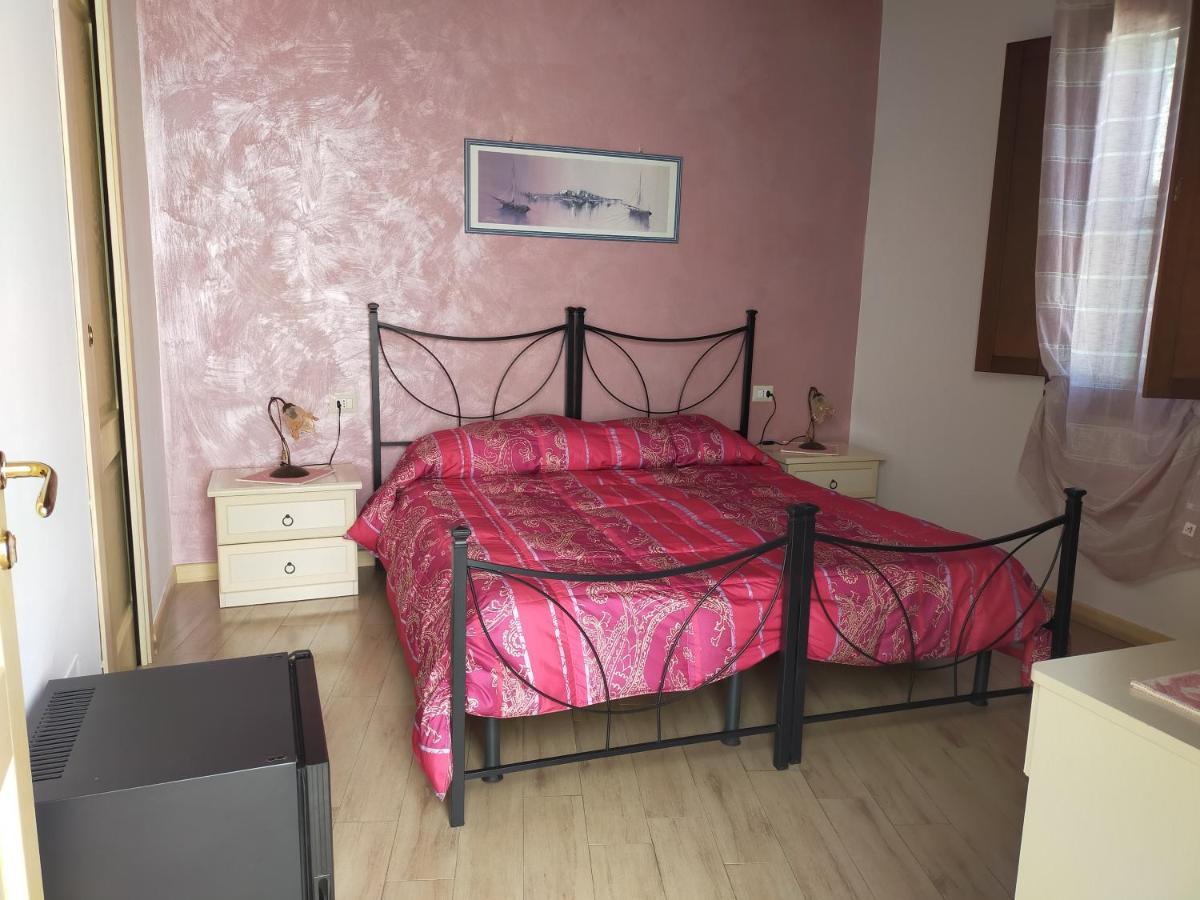B&B Colti Di Rosa Castelsardo Extérieur photo